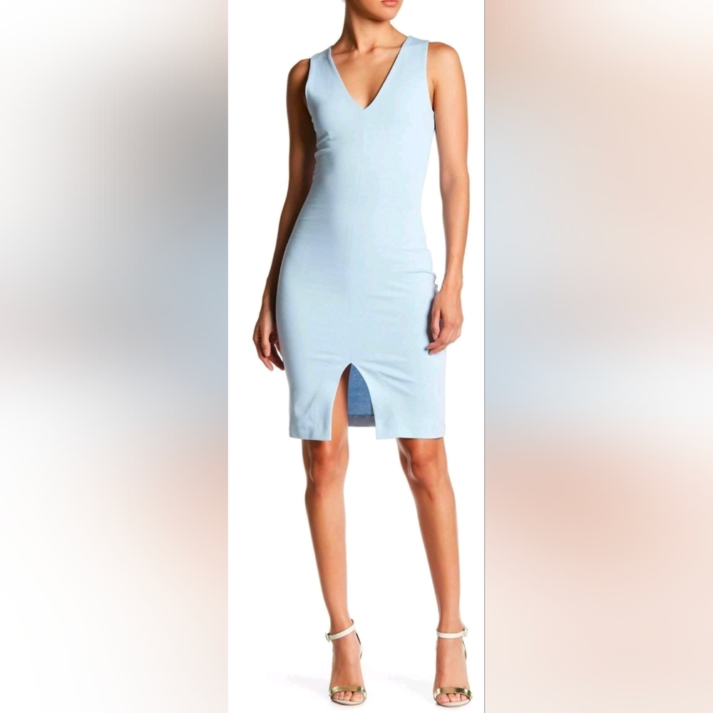 Love... Ady Light Blue Sleeveless V-Neck Bodycon Midi Dress